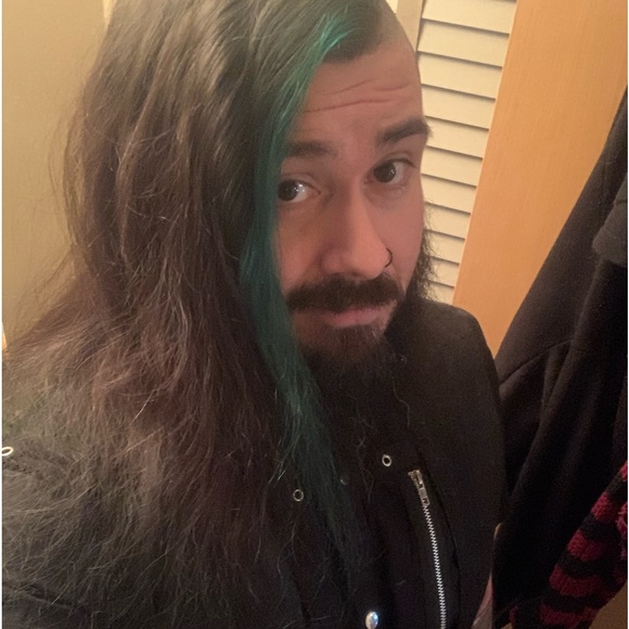 Meet your Posher, Josh - Picture 2 of 2